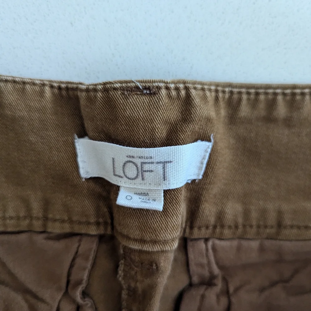 LOFT Women's Tan Chinos - Picture 4 of 9